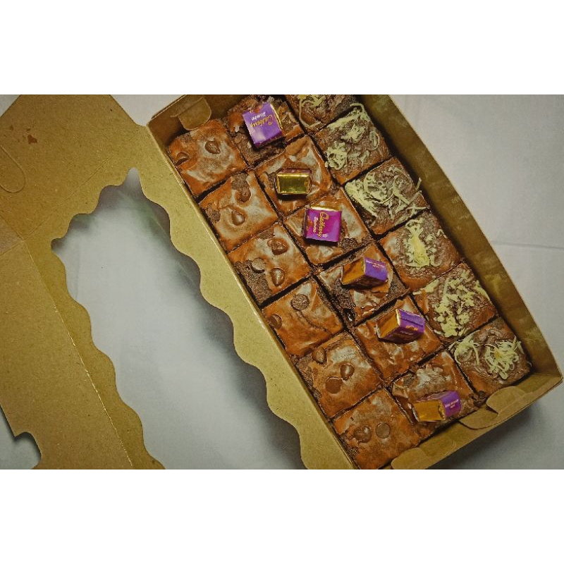 

FUDGY BROWNIES | BROWNIES PANGGANG (toping)