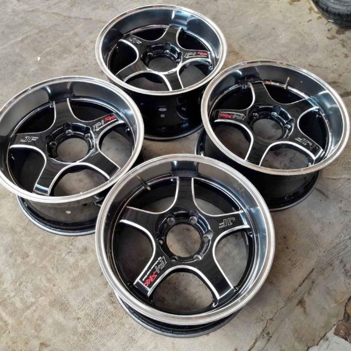 Velg Mobil Bekas Ring 18 Lubang Baut 6 JF SAMLONG R18X9,5 6X139,7 ET0