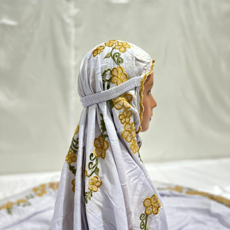 MUKENA POTONGAN KUDUS BAHAN SEMI RAYON MOTIF BUNGA