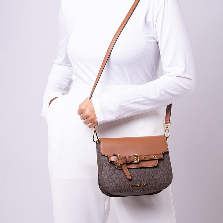 Tas Wanita Branded MK Emilia Small Saddle Flap Crossbody Bag 100% Original 20 x 16 CM
