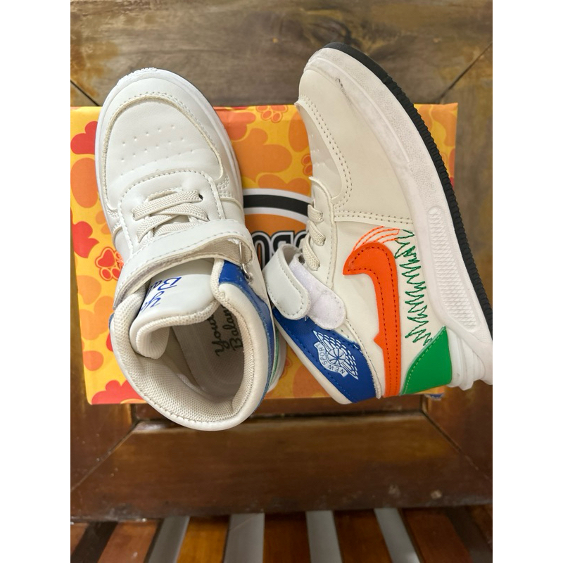 Preloved sepatu anak model jordan