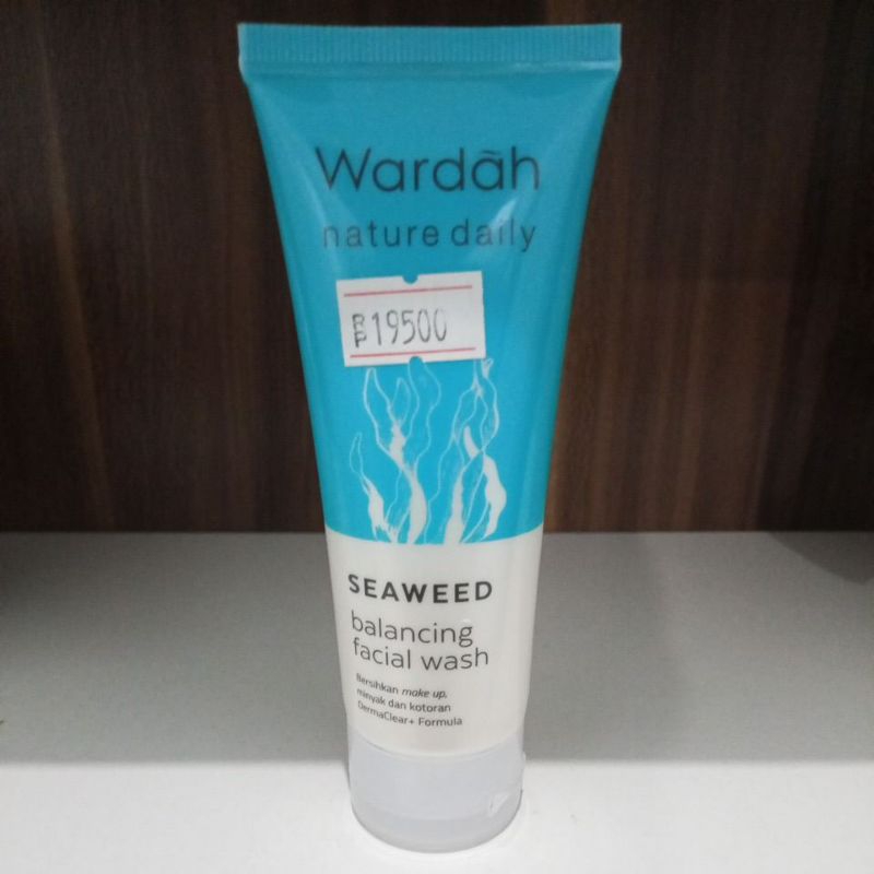 Wardah Seaweed balancing facial wash
