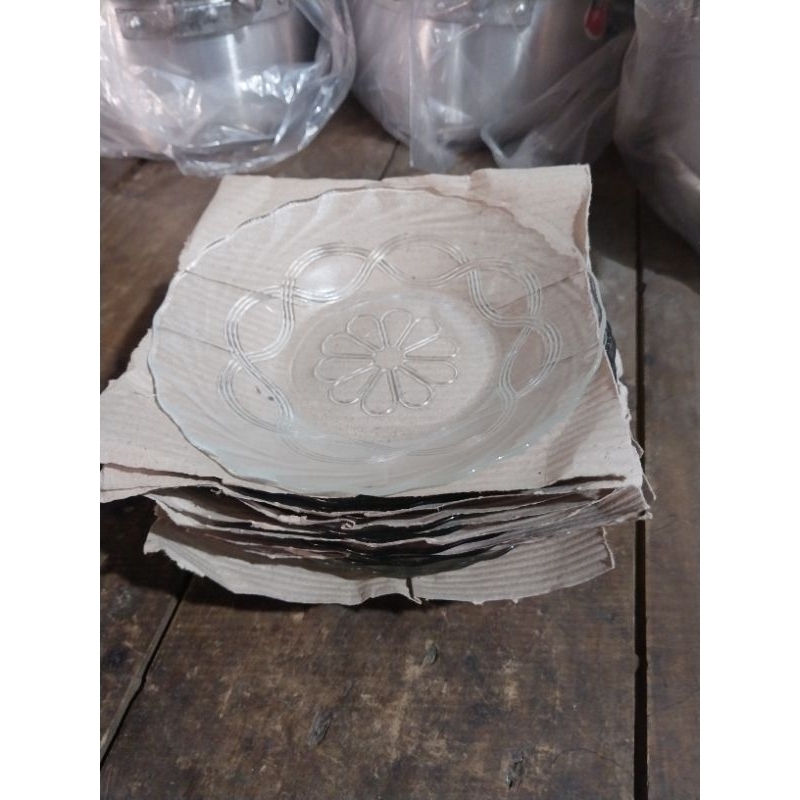 piring tatakan kopi,piring 1 box isi 12 pcs /1lusin,piring kopi,/piring kecil