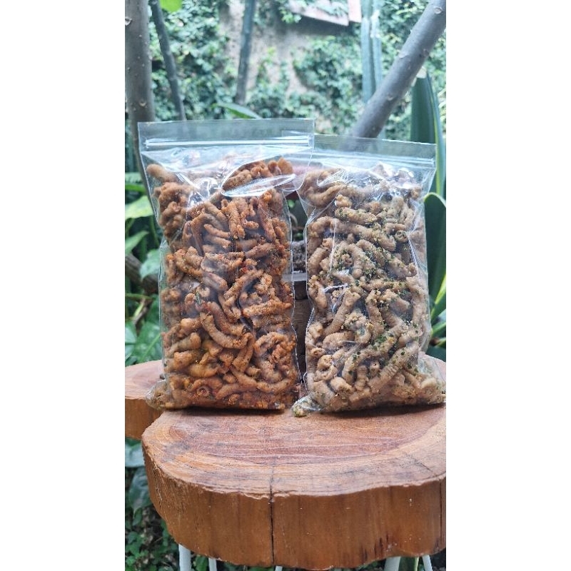 

Usus Krispy Crispy Krispi Original / Pedas Daun Jeruk 250gr / 500gr / 1kg