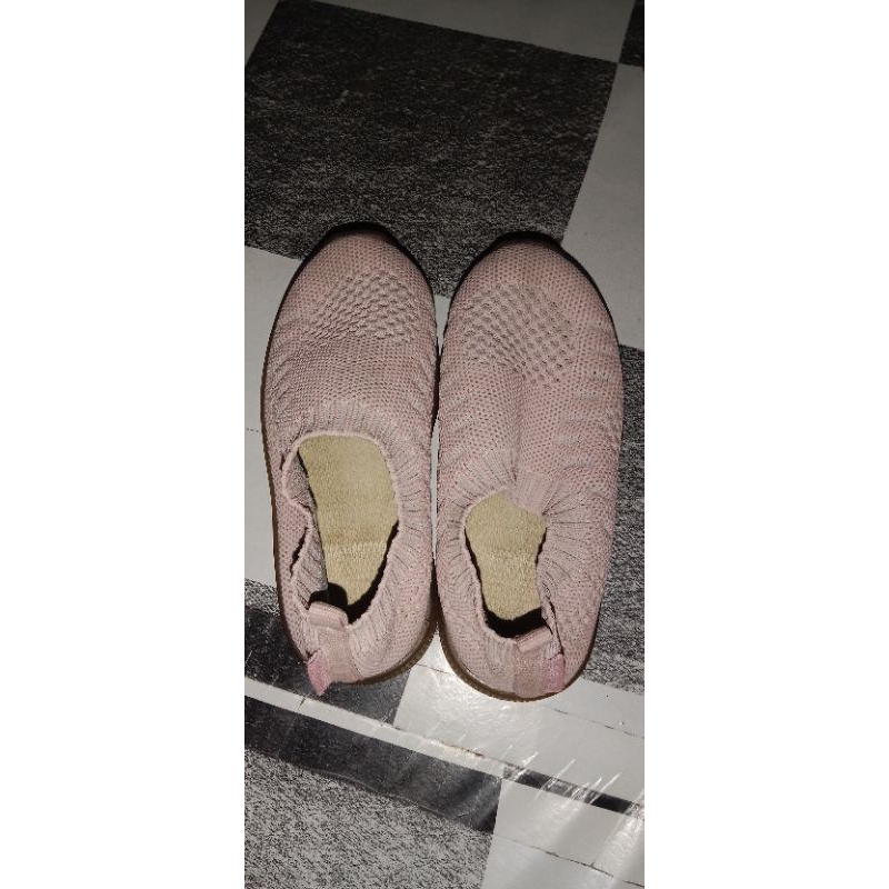 sepatu slip on  anak perempuan New Era