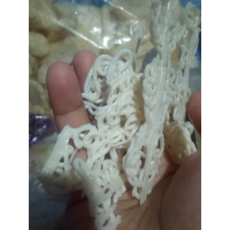 

kerupuk viral rafael