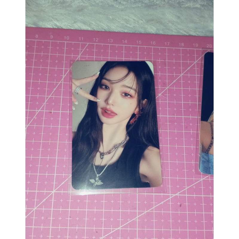 WONYOUNG IVE PHOTOCARD OFFICIAL WONYOUNG MELET MURAH
