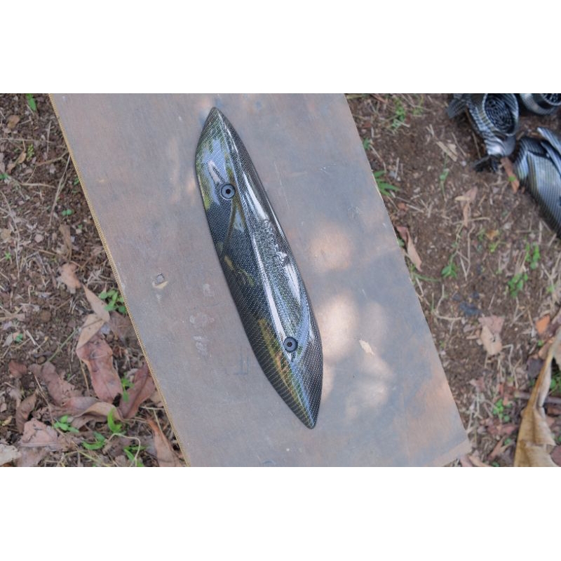 tameng tutup knalpot carbon mio sporty