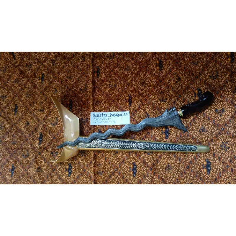 keris sengkelat kamardikan luk 13