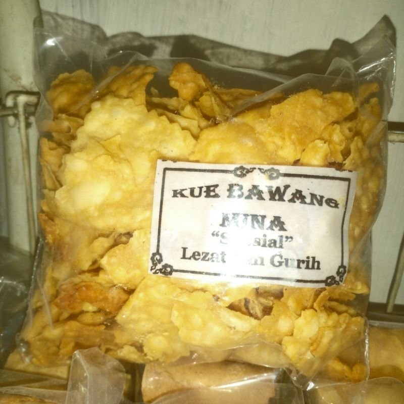 

Kue Bawang