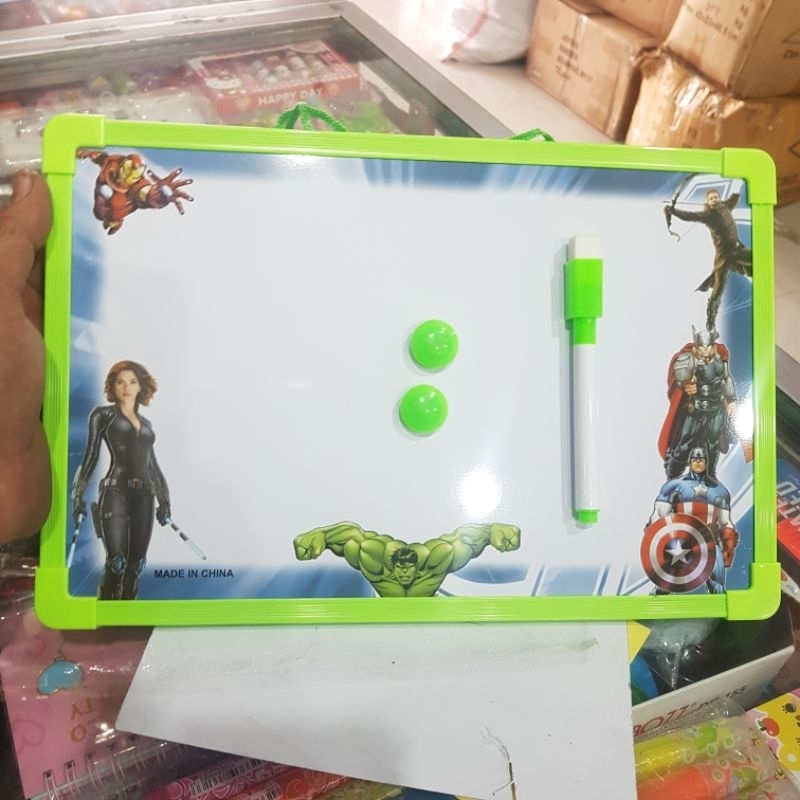 

Papan Tulis White Board/Papan Tulis Anak 1Sisi Avengers 6218 Kecil