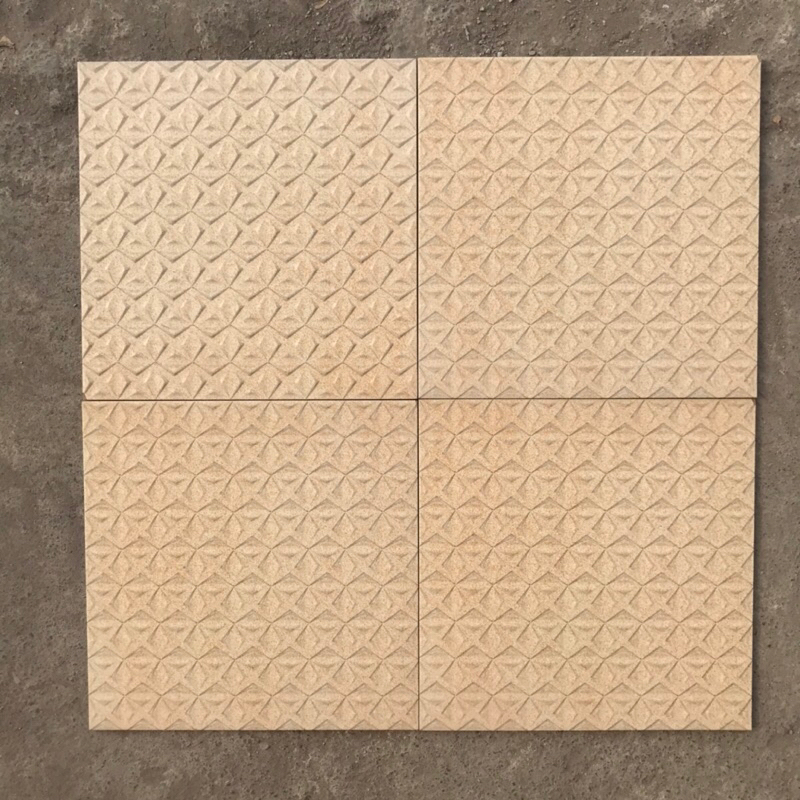 keramik lantai 40x40 (kasar)/ keramik dapur/ keramik cream kasar/ keramik garasi/ keramik lantai hal