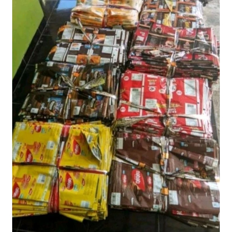 

PLASTIK DAUR ULANG BUAT KERAJINAN "GROSIR"(Isi 15 Lembar)