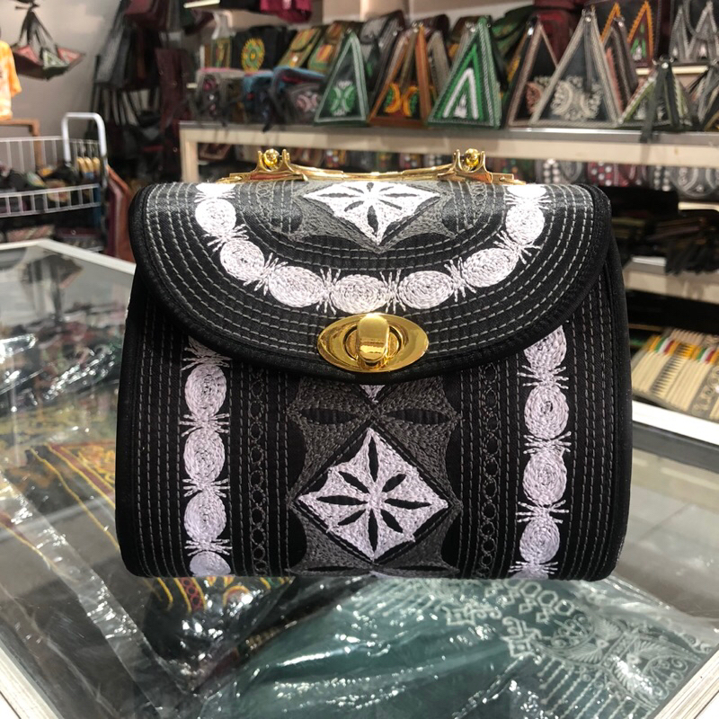 Tas Selempang Bulat Motif Khas Aceh / Oleh-oleh Khas Aceh