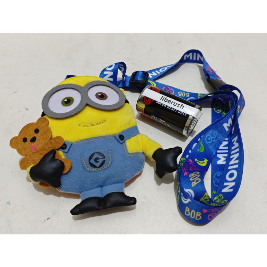 

universal studio despicable me minion bob tim lanyard tag name case wallet pouch merchandise