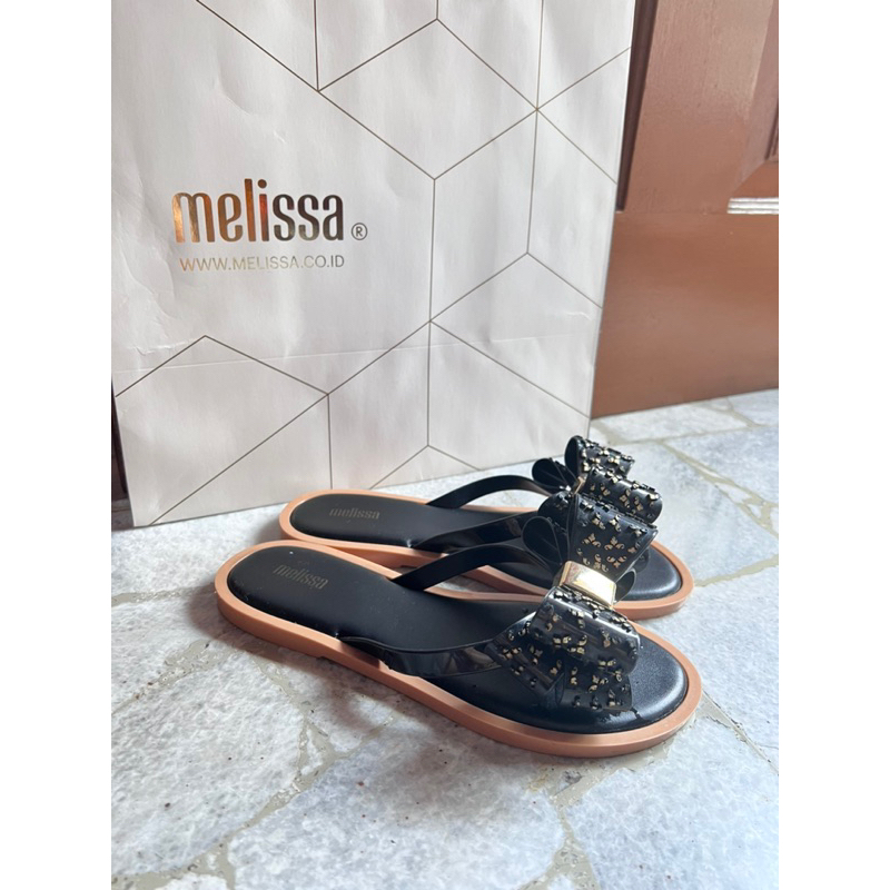 [PRELOVED] MELISSA SANDALS RIBBON FLIP FLOP ORIGINAL. SENDAL JEPIT WANITA SENDAL HITAM SENDAL BRANDE