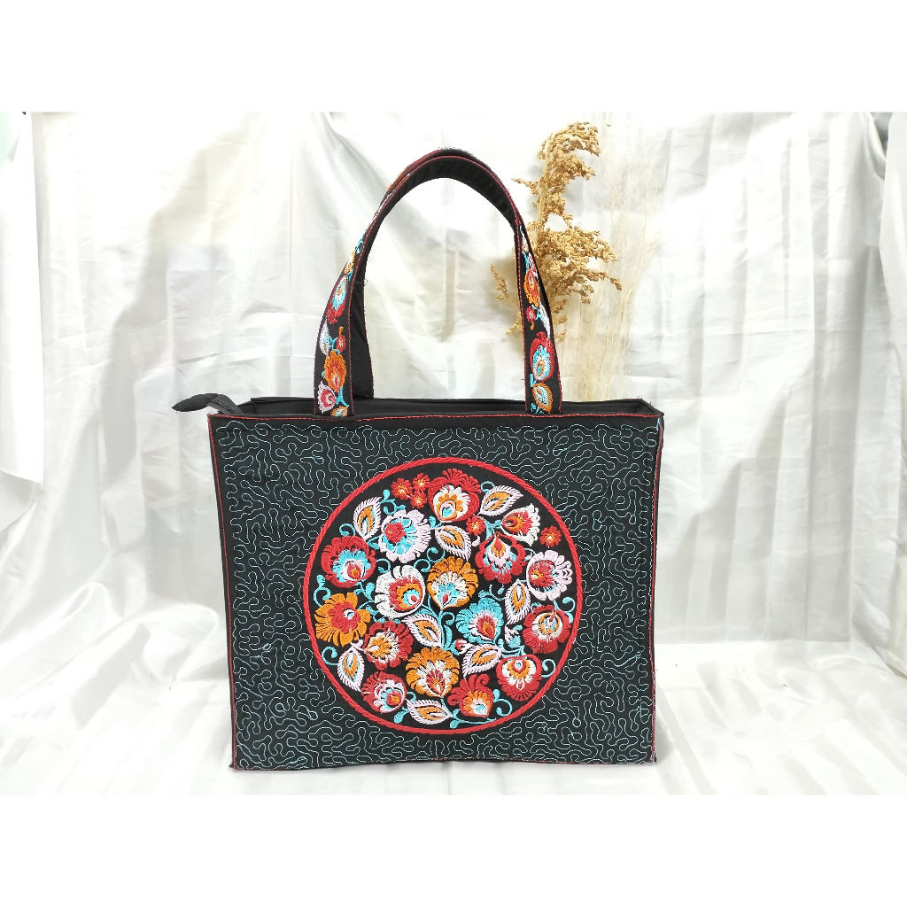 Tas Besar Wanita Elegan / Tas Traveling Wanita / Tas Traveling Pakaian / Tas Bordir Terbaru