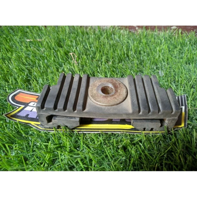 Karet Ganjal Tangki Belakang  Motor Cb Gl Mp Tiger dan Win Original Copotan