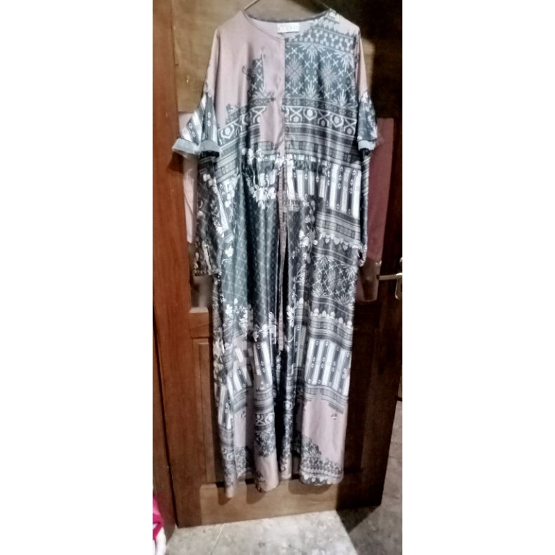 SOLD Preloved Wearing klamby juempa carcoal size XL