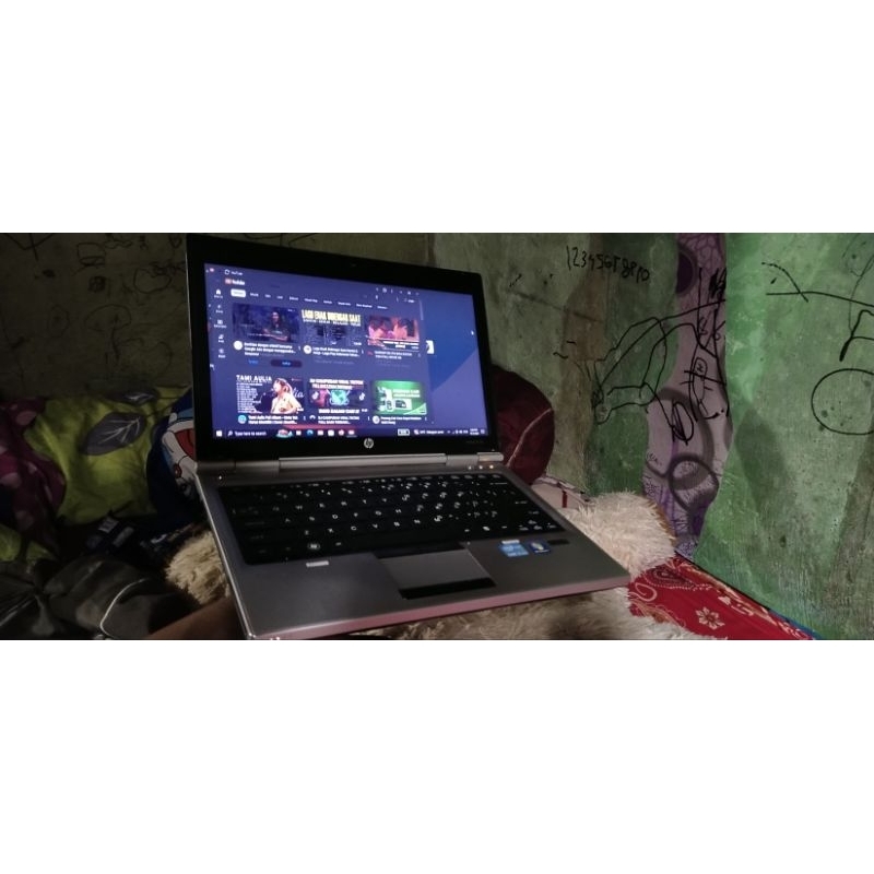 laptop HP Elitebook 2570p core i7 ram 4gb