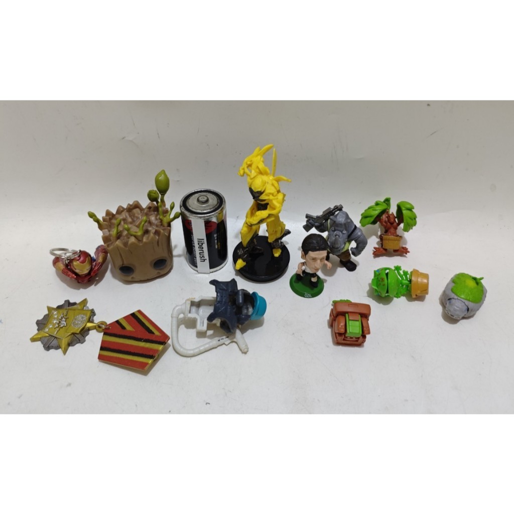 Set transformers bumblebee , viacom tmnt rocksteady , soccerstarz mesut ozil , transformers botbots 