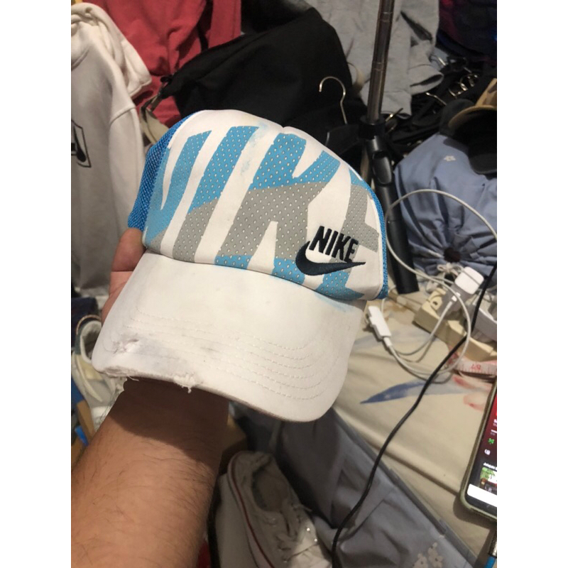 topi nike preloved biru putih