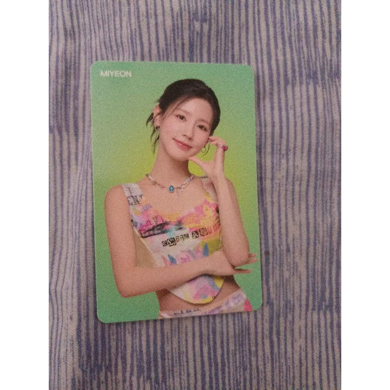 photocard G-Idle Miyeon