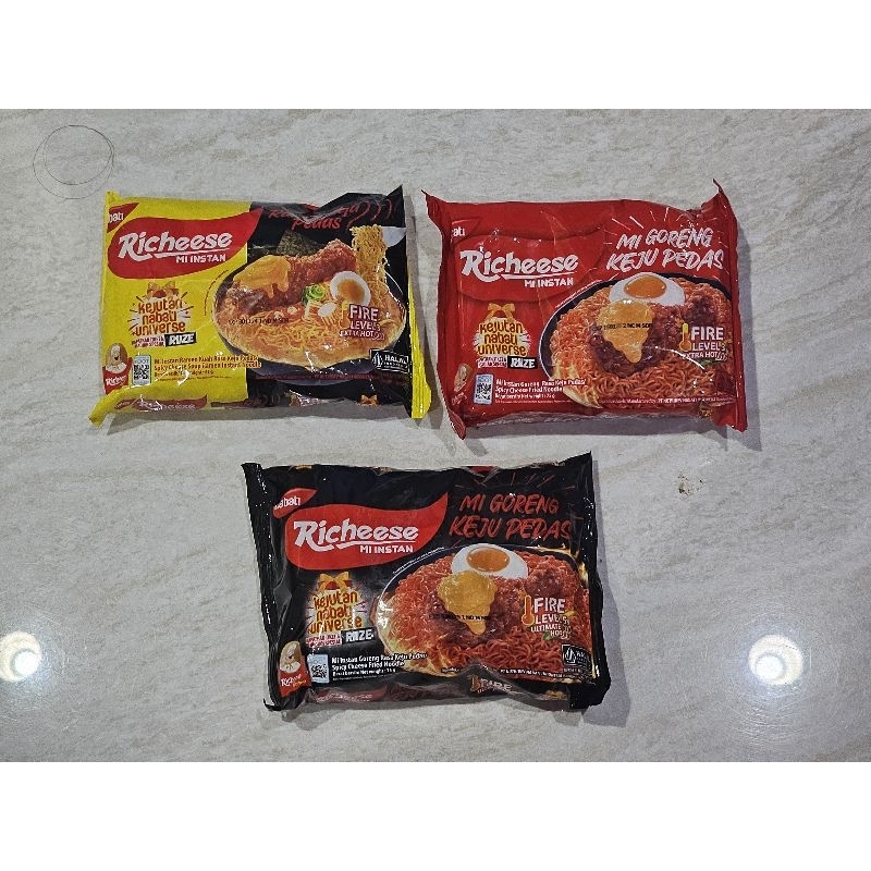 

[BUNDLE WITH PHOTOCARD] Nabati Riichese Mie Richeese Instan, Mie Goreng Keju Pedas, Mie Rasa Soto