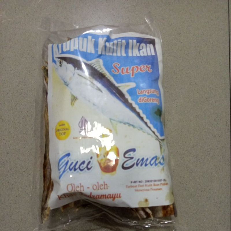 

krupuk kulit ikan rambak ikan