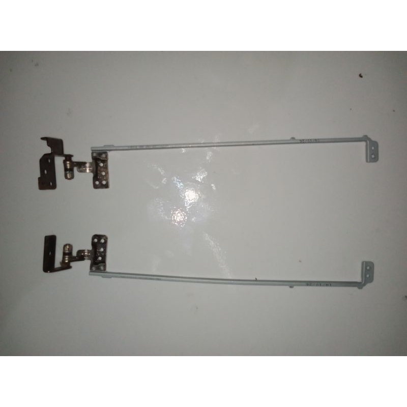 Engsel Laptop Acer Z1401