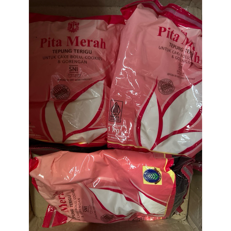 

Tepung Pita merah tepung terigu 1kg