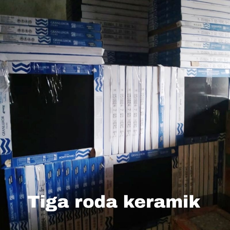 keramik  50x50 lantai/keramik 50x50 polos/keramik 50x50 lantai glossy/keramik 50x50 meja kompor/kera