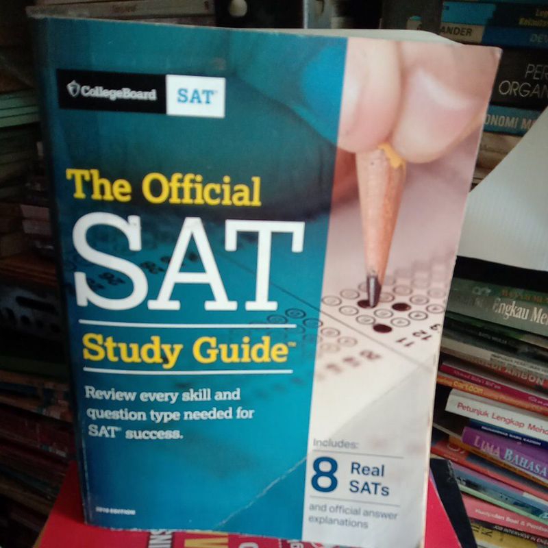 Buku The Official SAT Study Guide 8 Real SATs
