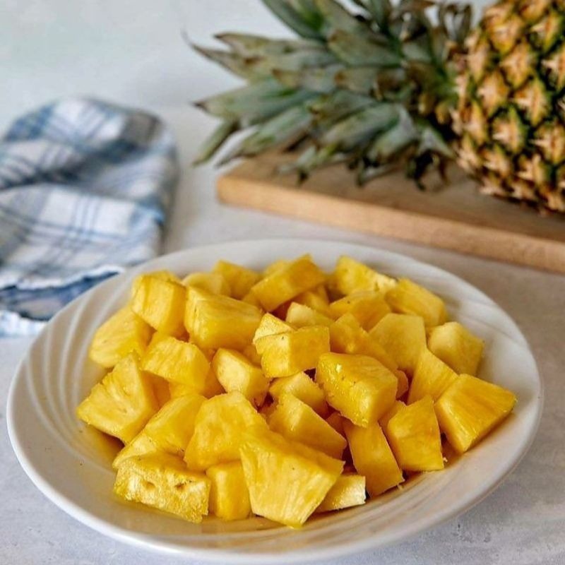 

Buah Nanas Potong | Buah Potong -+ 200ml Maira freshmart Bandung