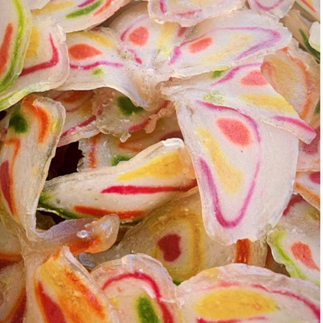 

KERUPUK KIPAS WARNA WARNI DENGAN RASA GURIH