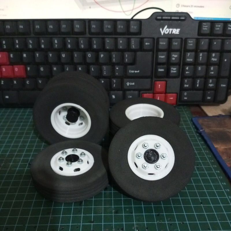 skala 10 velg miniatur rc truk canter/giga