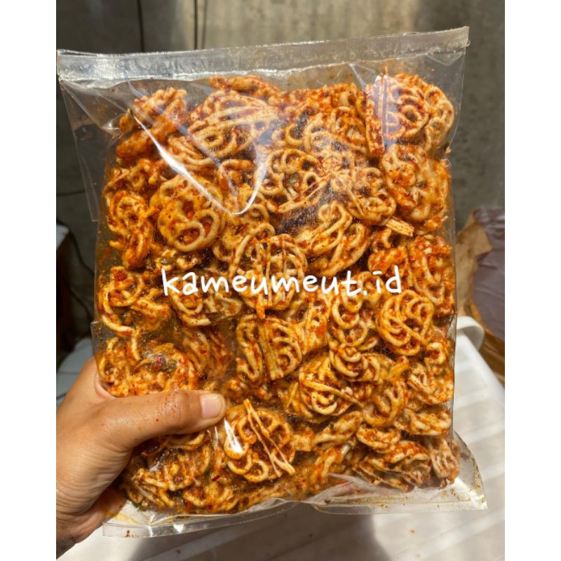 

Seblak Rafael seblak kerupuk pedo/ mawar Bantat pedas daun jeruk isi 1 kg