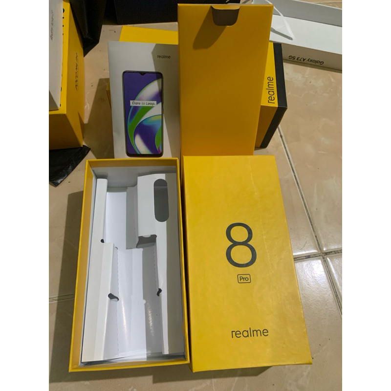 

kotak realme 8pro