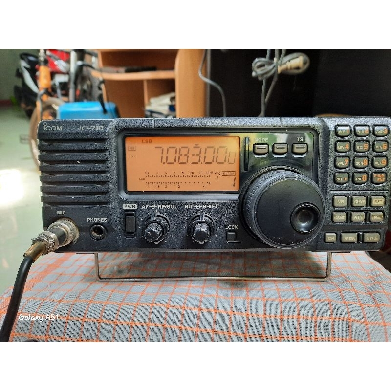 HF Transcievers Icom IC 718