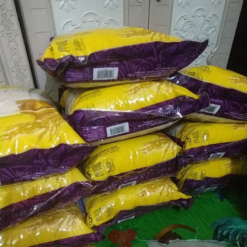 

Beras raja platinum 5 kg