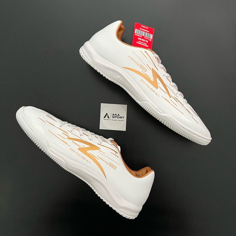 specs lightspeed reborn white gold pale IN