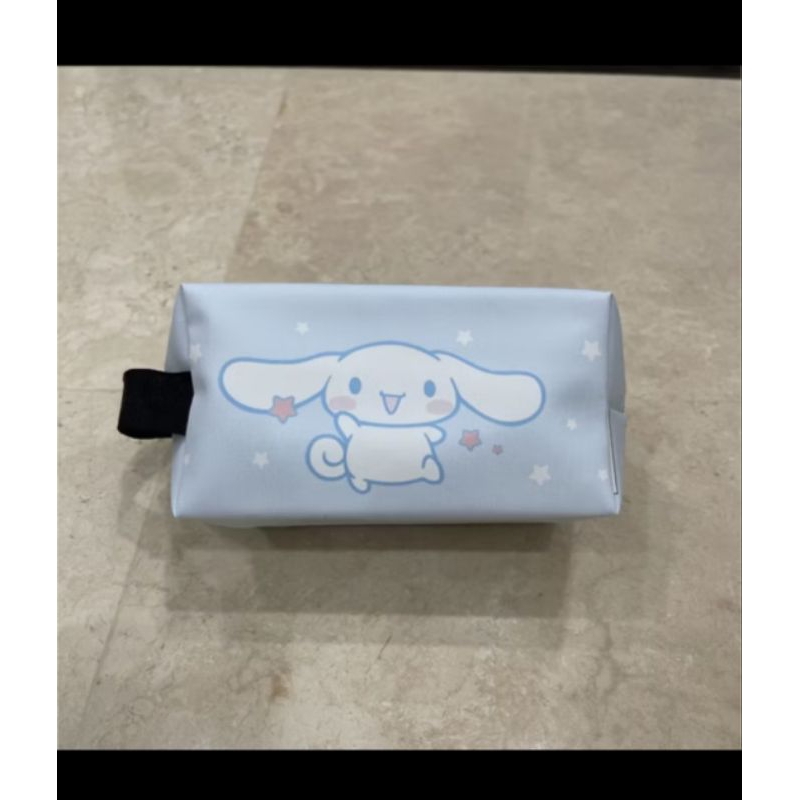 

Tempat pensil/make'up lucu