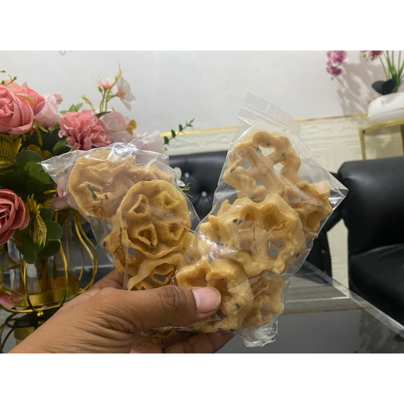 

Kue Kembang Goyang Manis Gurih / Seroja Mini Manis isi 6