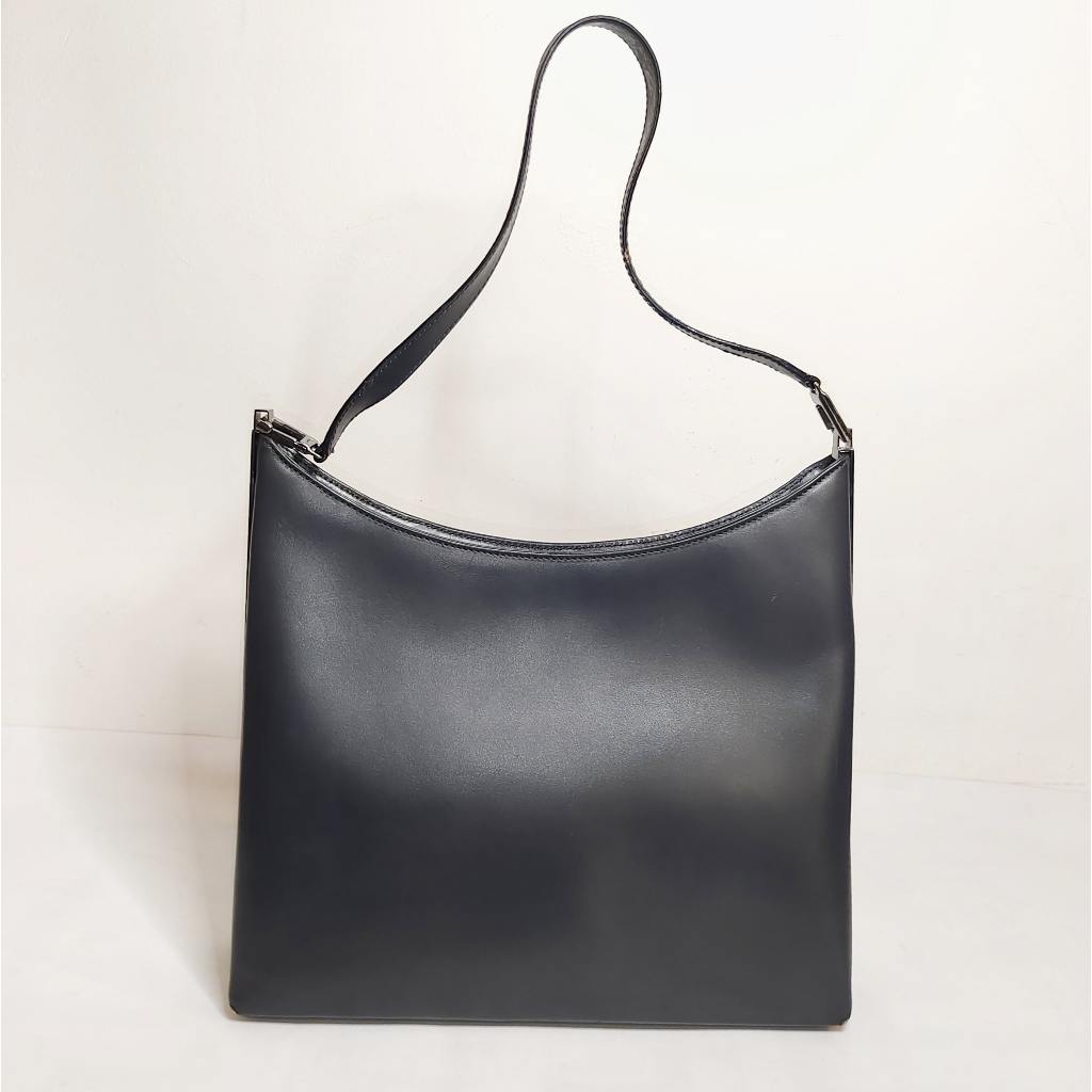 Salvatore Ferragamo One Black Shoulder Bag Preloved Tas Selempang Bahu