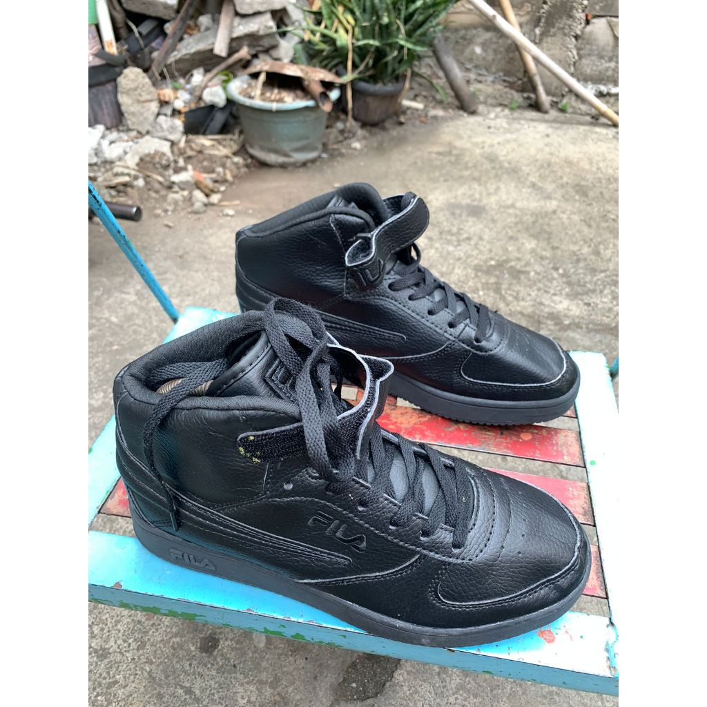 Sepatu Basket Fila A High Black