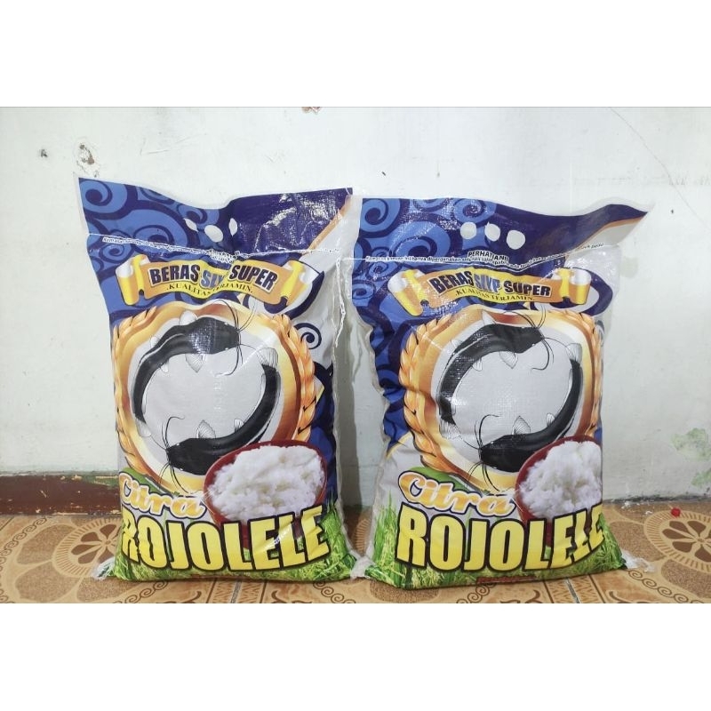 

BERAS SLYP SUPER ROJOLELE BERAT 10 KG