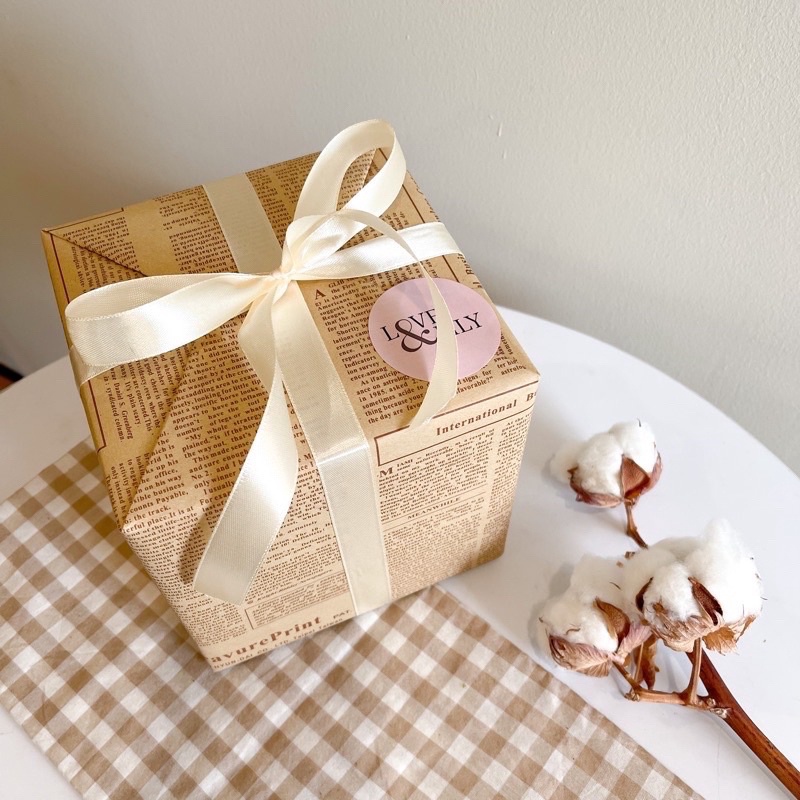 

Tambahan Gift Wrapg Hampers Box