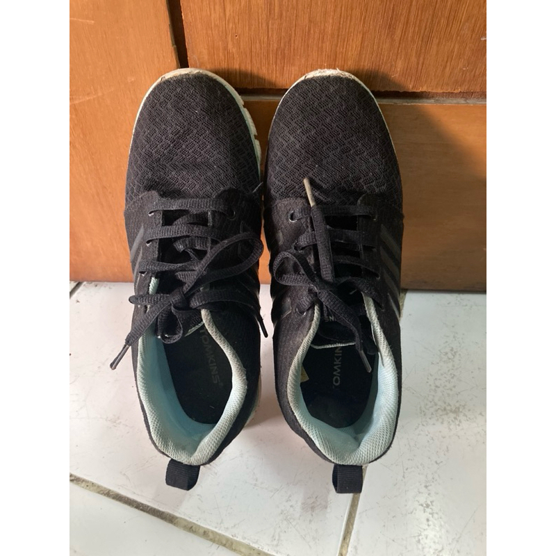 Sepatu Running Tomkins / Sepatu Sekolah Tomkins