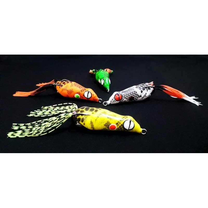 SOFT FROG BERDIRI BUFO BATALION 5,5 CM BERAT 9,5 GRAM