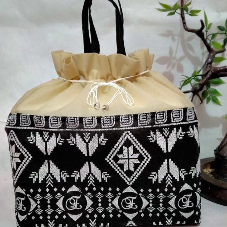 

Promo Stok tas hajatan batik Nusantara 222